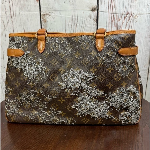 LOUIS VUITTON Dentelle Batignolles Horizontal Bag Limited Edition Silver EUC - Picture 5 of 17